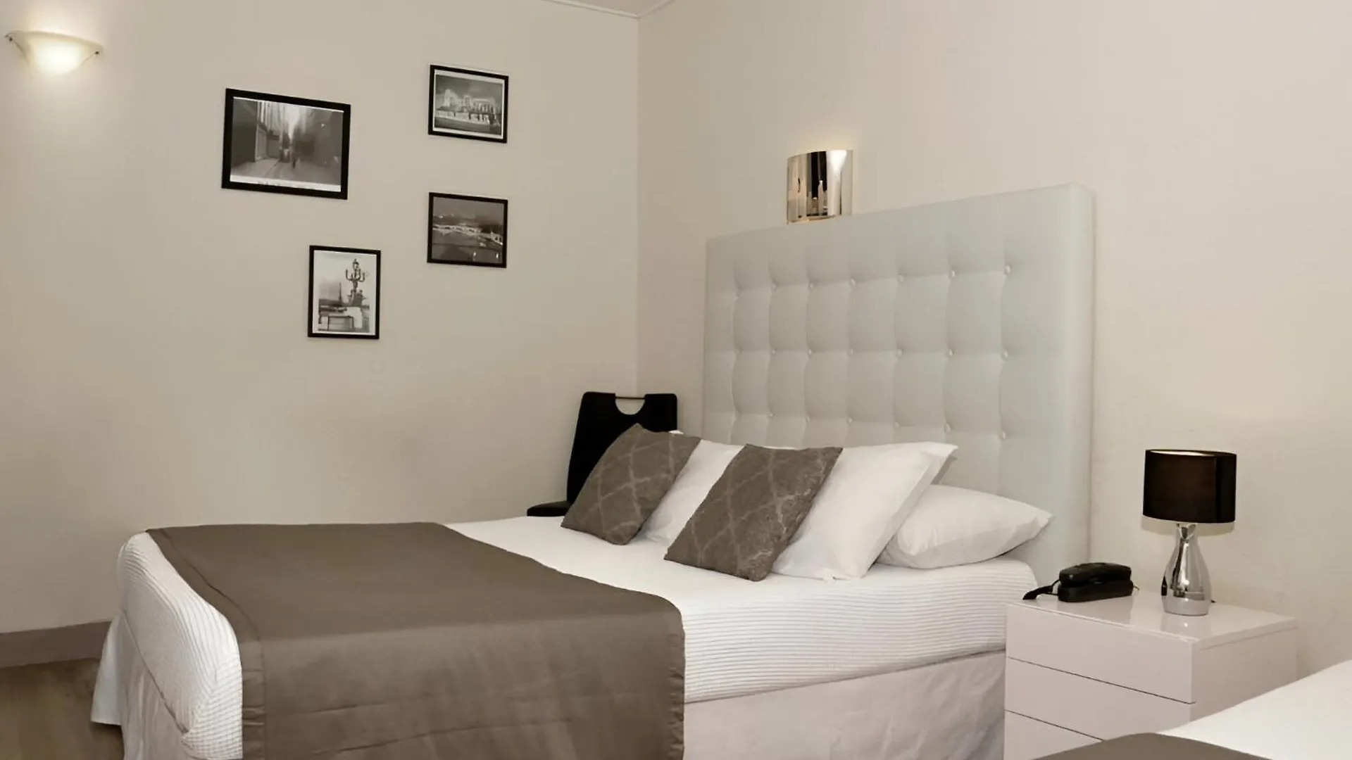 Hotel du Mont Blanc Parijs