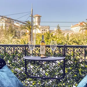 Le Jean Jaures - Refait A Neuf, Lumineux, Long Balcon, Jolie Vue, Wifi, Cœur Vieux-nice France