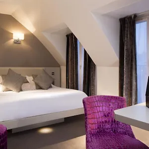 3* Hotel Jacques De Molay