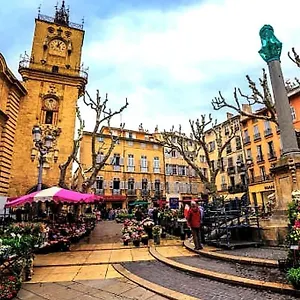 Tres Bel Centre Historique France