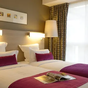 4* Aparthotel Alma Marceau