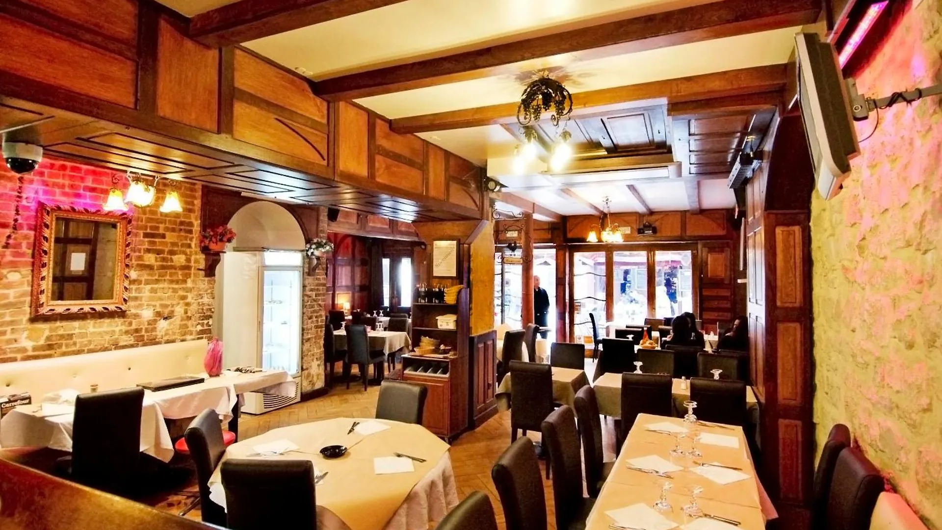 Hotel Du Mont Blanc Paris