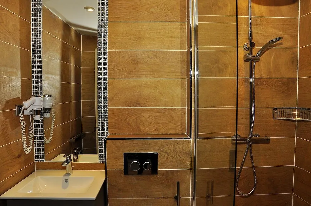 Hotel Du Mont Blanc Paris